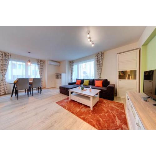 Flora - Beautiful *NEW* Apartment to the Beach