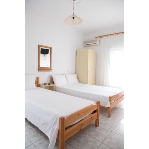 Flora Rooms