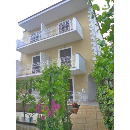 FLORA STUDIOS CORFU - Adults only