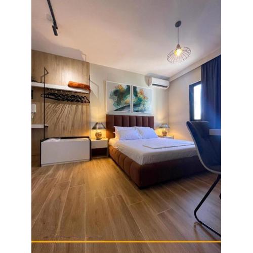 Flori Apartments