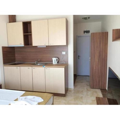 Flower Street provides accommodations with free Wifi, air conditioning