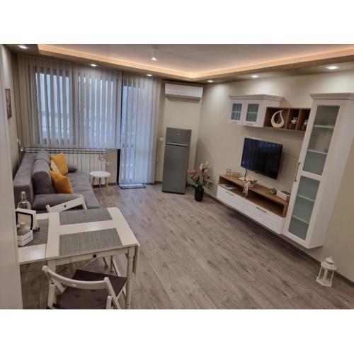 Flowers Apartment