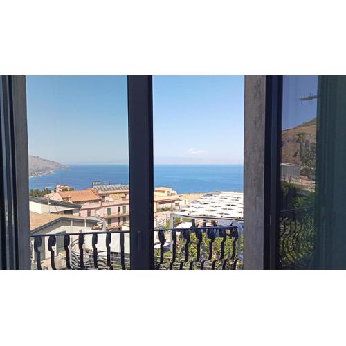 FM panoramic house Taormina center