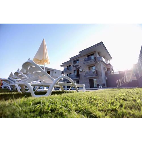 FONTANA HOTEL FENER