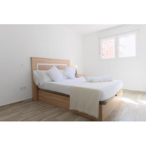 For You Rentals Acogedor apartamento TEMPORAL de un dormitorio en Chamartin MMA321B
