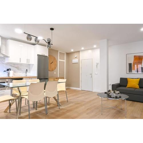 For You Rentals Amplia Casa temporal Madrid de 3 Dormitorios M VLM4