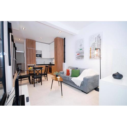 For You Rentals Apartamento TEMPORAL con Encanto en Malasaña MIN24
