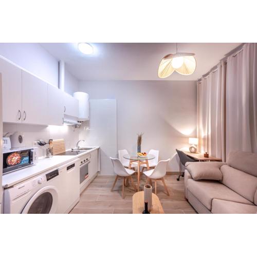 For You Rentals Bonito y exclusivo apartamento TEMPORAL en Embajadores Madrid AMP98