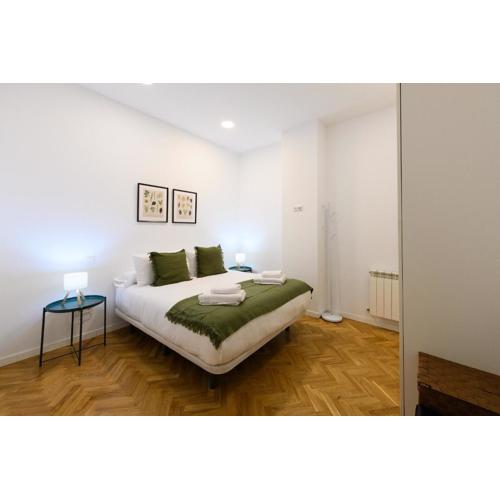 For You Rentals Elegante vivienda de 3 habitaciones en el centro de Madrid Temporal PSM9
