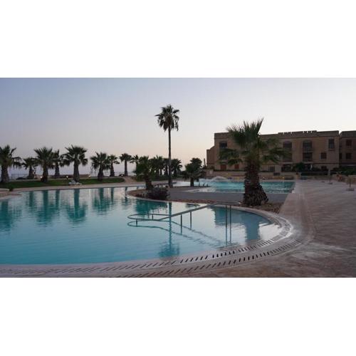 Fort Chambray, Blissful Escape