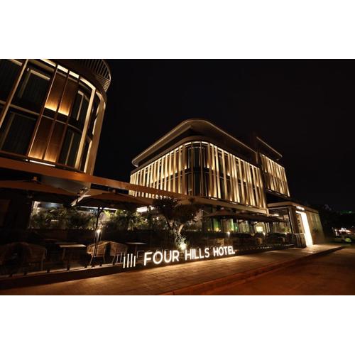 Four Hills Hotel