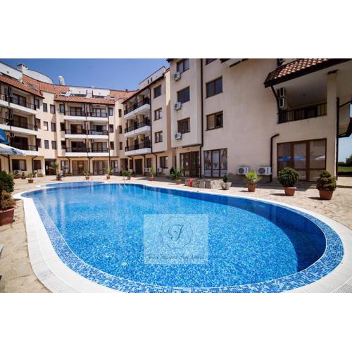 Four seasons apartment - Oasis beach resort