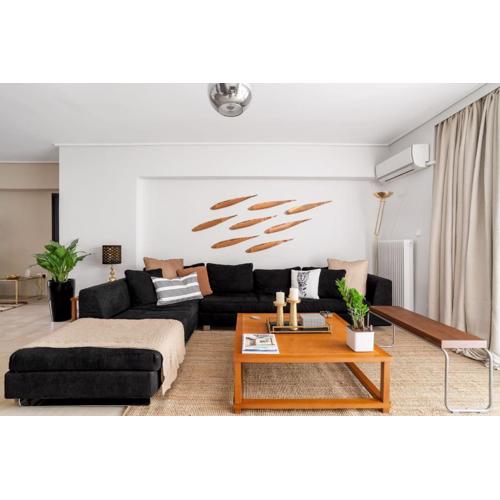 Fresh Detailed Stylish Apartment at Acropolis