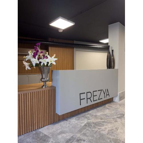 Frezya - Exclusively Woman