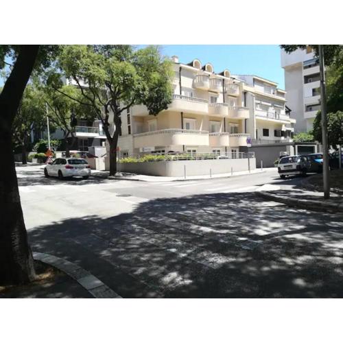 Friendly Well Located Family Apartment