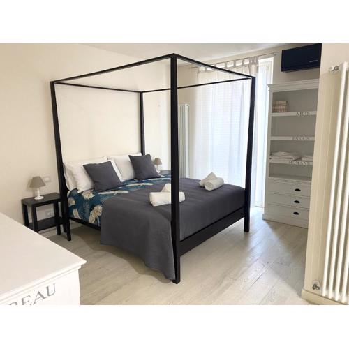 Front Beach Apartments - Deluxe