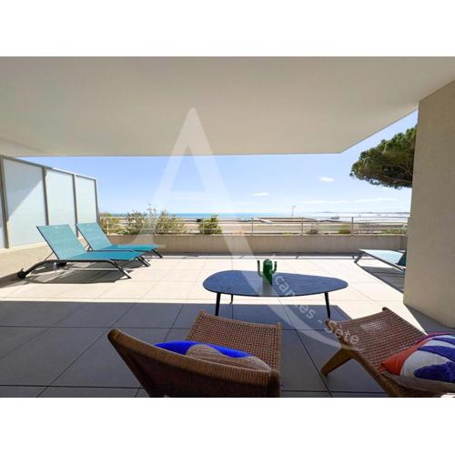 FRONT DE MER 98 M², 3 CHAMBRES, TERRASSE 90 M²