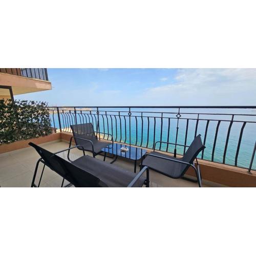 Front Sea ViewSpacious 3-Bedroom Apartment Sliema S3