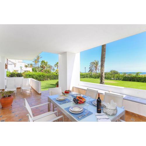 Frontline beach ground floor apartment - Los Monteros Palm Beach