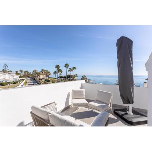 Frontline Beach Townhouse El Rosario- 4 Bedrooms