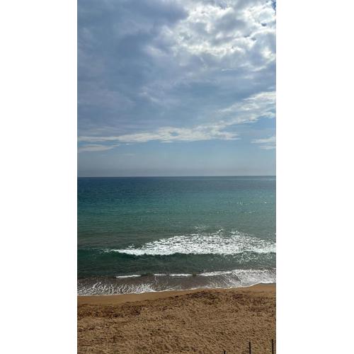 Fully equiped beautiful flat at the beach