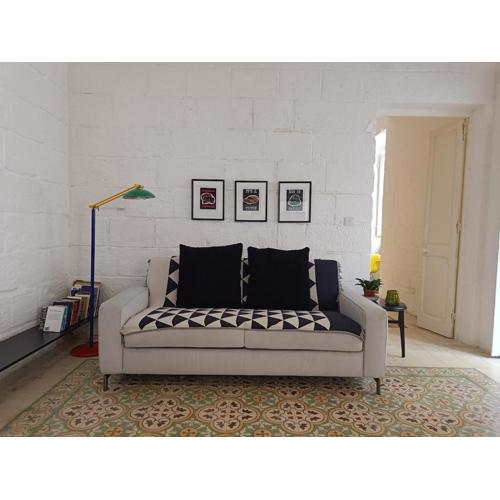 Fun 1-bedroom Maisonette in Valletta