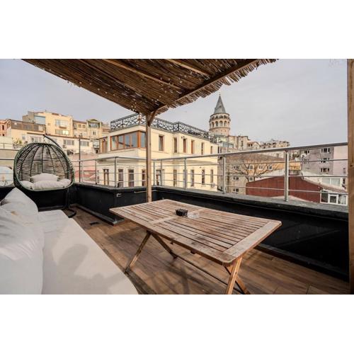 Galata View 2BR w Terrace