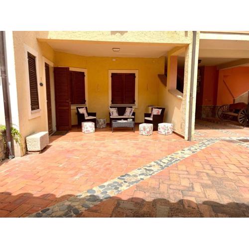 Gamm Simius Home Holiday