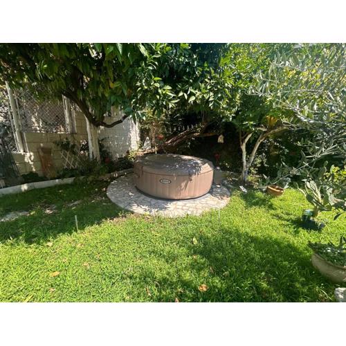 Garden Antique with Bubble Spa