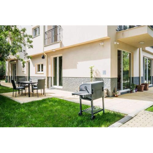 Garden Apartment Fichoza 2 - 80m from the sea