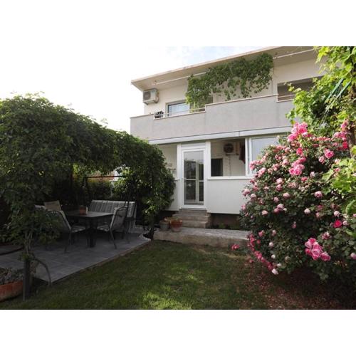 Garden Oasis - Kaštel Lukšić