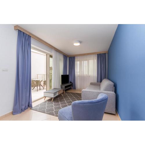 Garden Palace - Apartment Sembid with Terrace