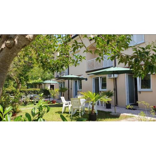 Garden Rooms Chiara