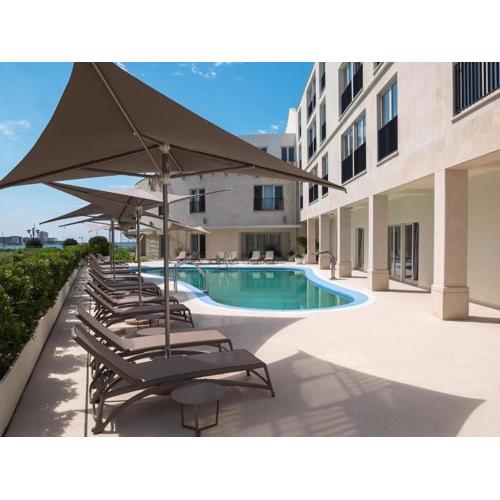 Garden Sunset Suite Apartment