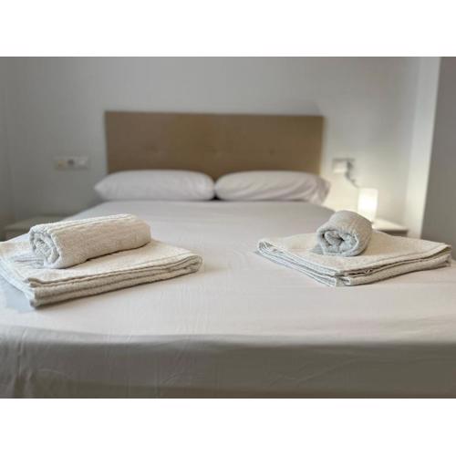 Garden Teatinos, apartamento con piscina, aparcamiento y AC