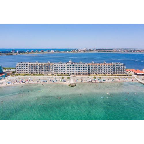 Gardenia Beach Palace Aparthotel
