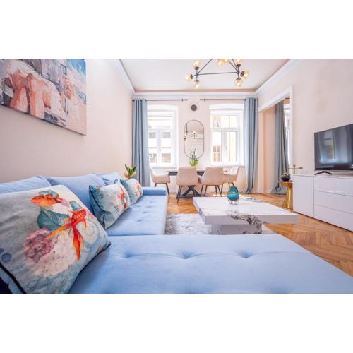 Garibaldi Luxury Apartment