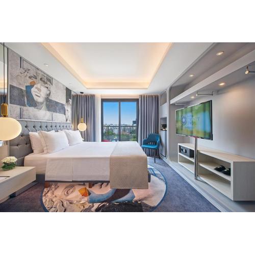 Gate Twenty Two Boutique Hotel
