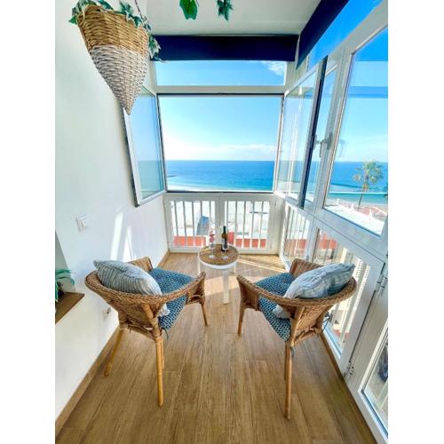 GATU Casa Muse junto a la playa, vista al mar, aire acc, terraza, wifi y chimenea \