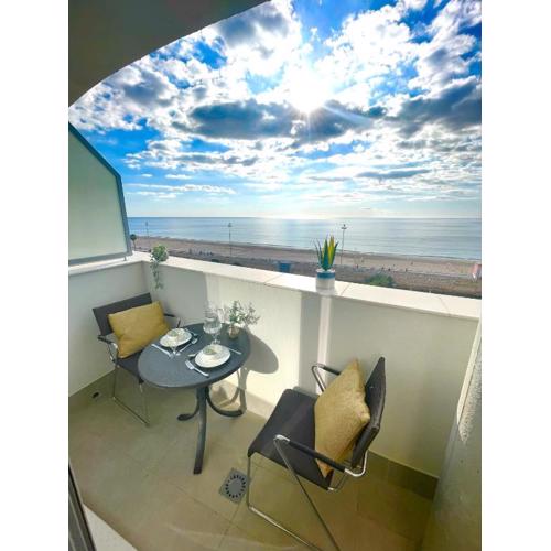 GATU Villa Camarote con vistas al mar , Preferente mayores de 25 años y familias