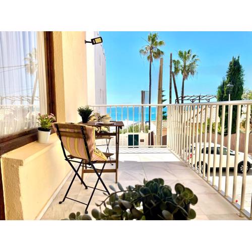 GATU Villa Cielo y Mar junto la playa, terraza , wifi y vista al mar ,\