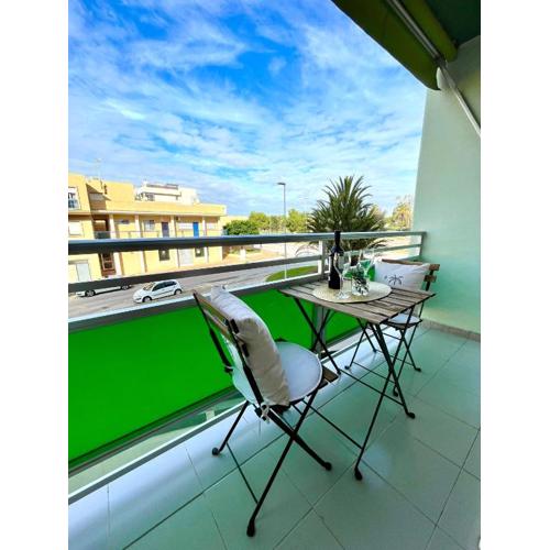 GATU Villa Sol, junto a la playa , piscina, 2 baños, aire cc, terraza, \