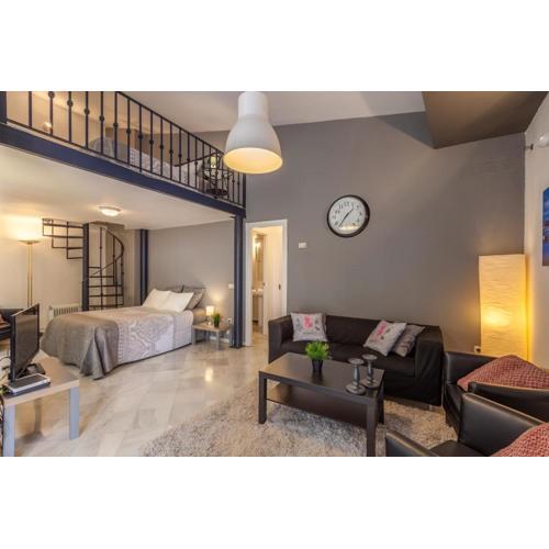 GAVIDIA CENTER PREMIUM SUITES, FREE PARKING