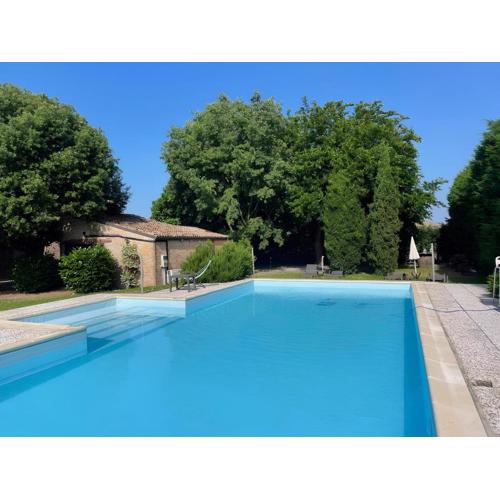 Gelsomono con piscina esclusiva
