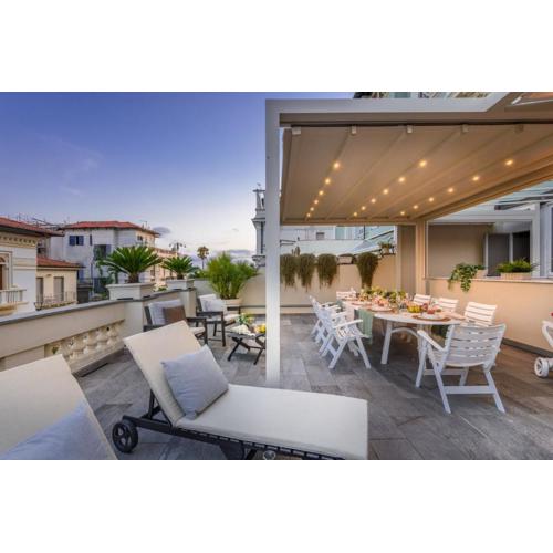 Gemma Imperiale 3 Bedrooms Apartment with Terrace in Viareggio