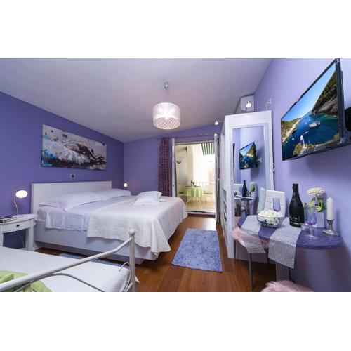 Gemütliche Ferienwohnung Mit Terrasse In Bidol