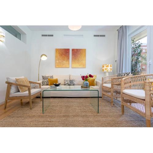 Genteel Home Carlos V