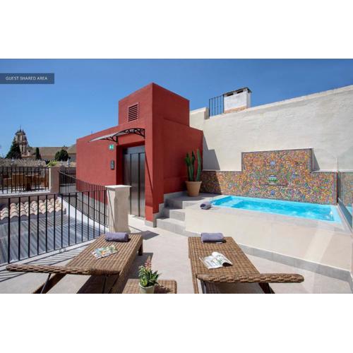 Genteel Home Plaza del Museo