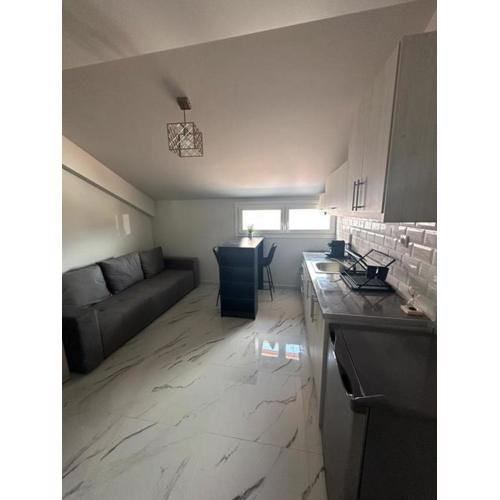 George apartment