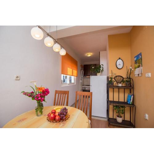 Geräumige Wohnung Mit Eigenem Balkon